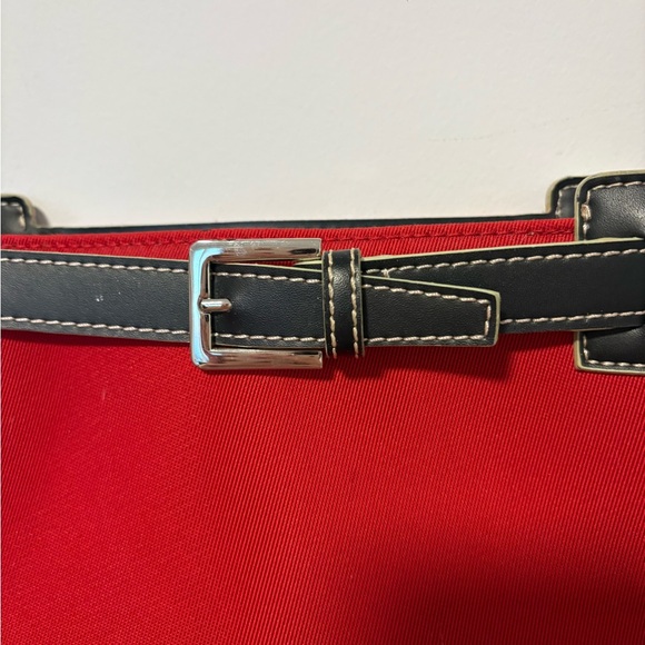 Red purse - Picture 2 of 5